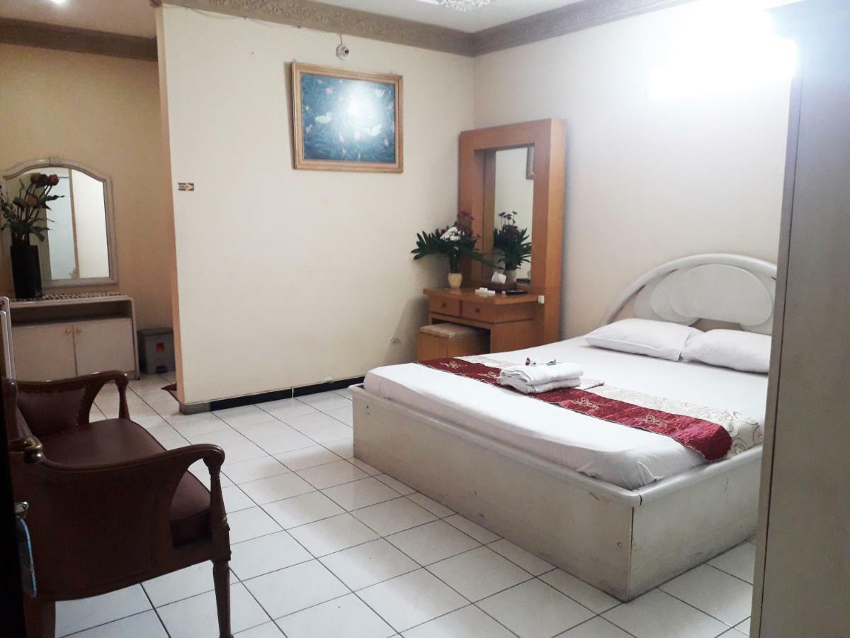 Vidi 1 Hotel Jogjakarta Kejayan Екстер'єр фото