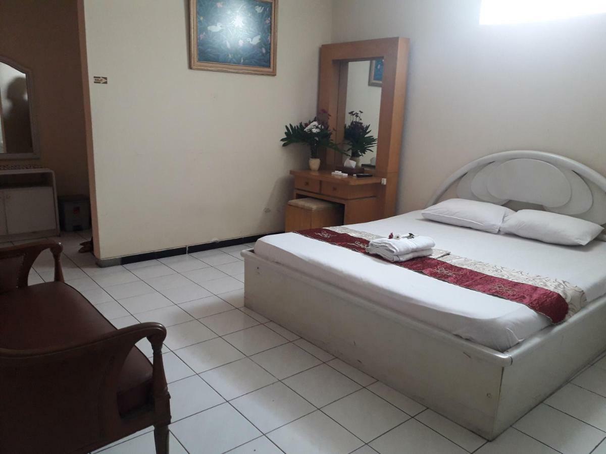 Vidi 1 Hotel Jogjakarta Kejayan Екстер'єр фото